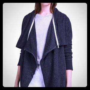 Allsaints Mila Dahlia Sweat in charcoal